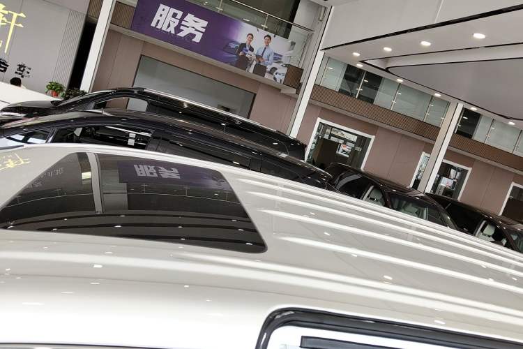 Used Buick GL8 2023 ES Lu Zun Deluxe Model
