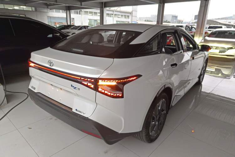 Used Toyota bZ3 2024 517 km Elite PRO
