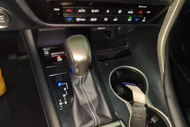 Used Lexus RX 2020 Revised Version 300 Two-Wheel Drive Elite Edition