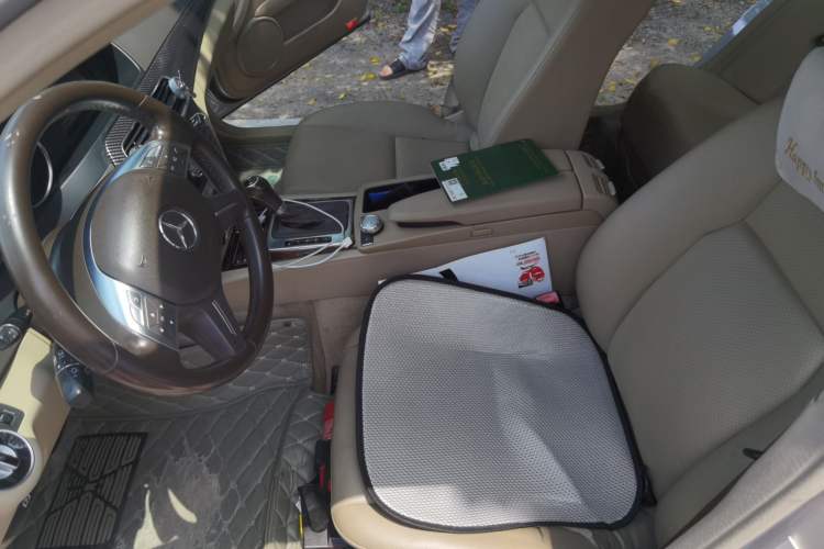 Used Mercedes-Benz C-Class 2011 C 200 CGI Elegant Model
