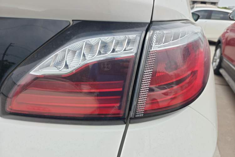 Used Venucia T90 2017 2.0L CVT Smart Edition