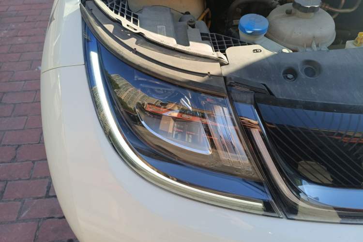 Used BYD Dolphin 2024 Honor Edition 420km Fashion Version Right Front Headlight