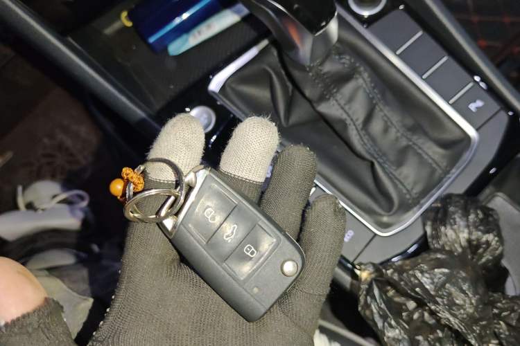 Used Volkswagen Sagitar 2023 280TSI DSG Beyond Lite Edition Vehicle Key