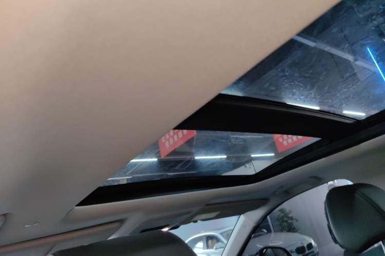 Used Honda Breeze 2023 240TURBO Two-Wheel-Drive Luxury Edition 5 Seats
