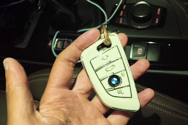 Used BMW X2 2020 sDrive25i Leading Model M Sport Package Vehicle Key