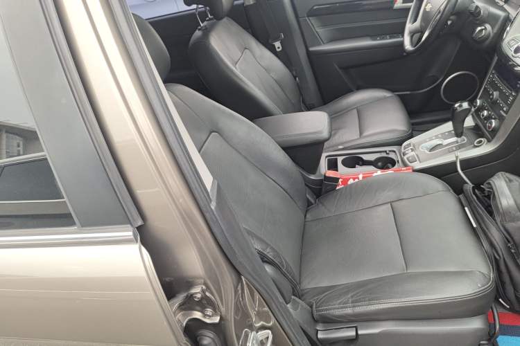 Used Chevrolet Captiva 2017 2.4L 4x4 Flagship Edition 7-Seater