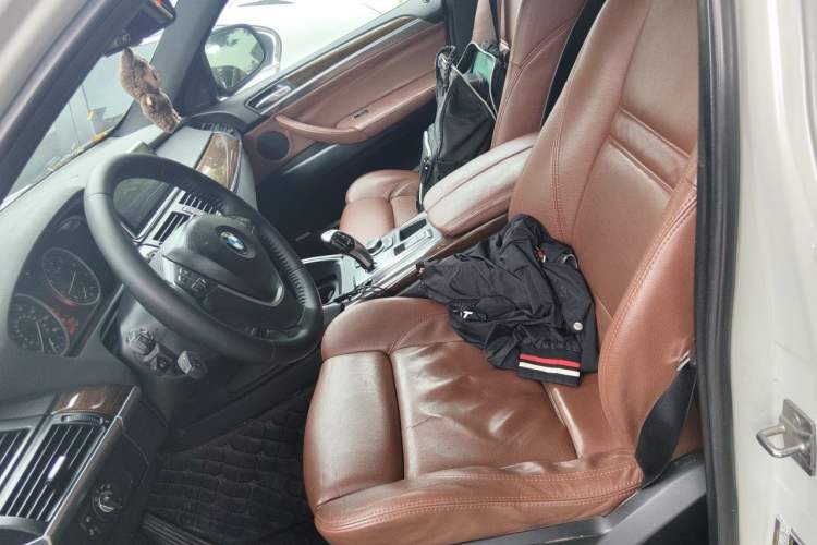 Used BMW X6 2011 xDrive35i
