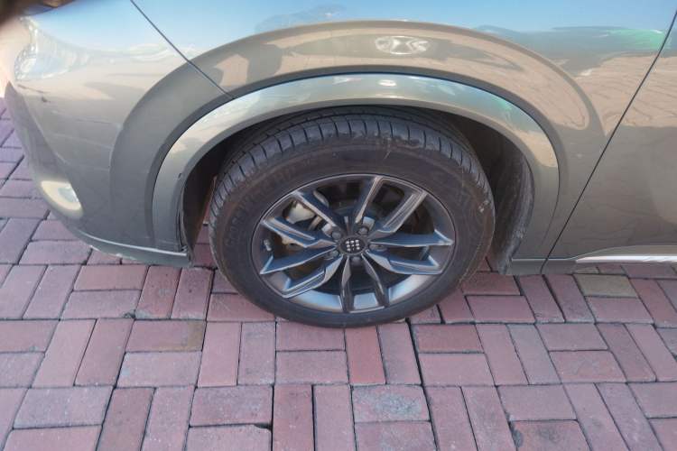 Used Landian E5 2024 Honor Edition 100KM Comfort Model 7 Seats
