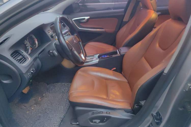 Used Volvo S60 2012 T5 Comfort Edition