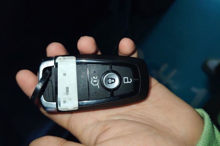 Used Ford Explorer 2023 EcoBoost 285 Four-Wheel Drive Titanium Edition 7-Seater
