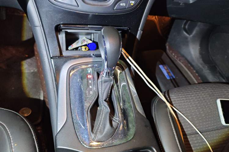 Used Buick Regal 2015 1.6T Leading Technology Model Gear Lever