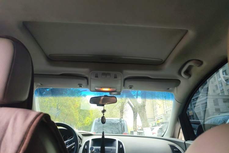 Used Buick GT 2013 XT 1.6L Manual Entry-Level Model