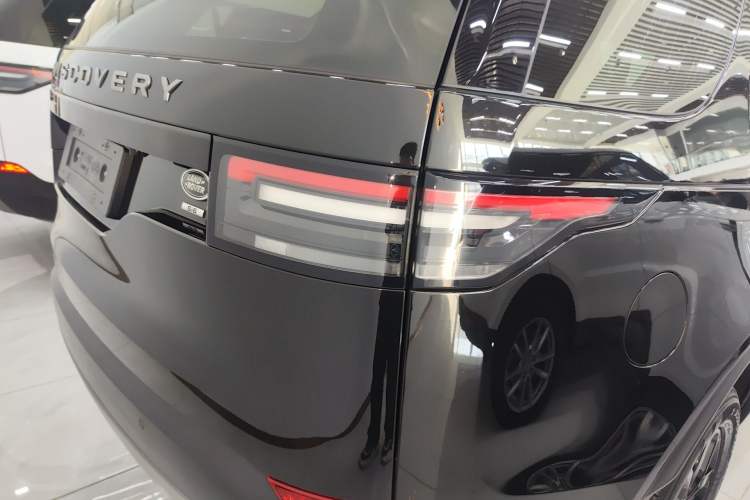 Used Land Rover Discovery 2020 3.0 SC V6 SE
