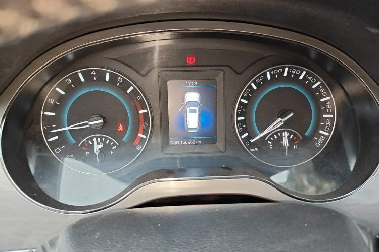 Used Haval H2 2016 Red-Label 1.5T Manual Two-Wheel Drive Luxury Model Instrument Cluster