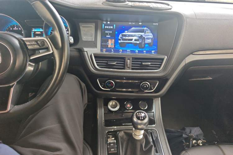 Used Zotye T600 2016 Sports Edition 1.5T Manual Luxury Model Audio And AC Panel