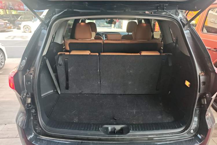 Used Toyota Highlander 2018 2.0T Four-Wheel Drive Knight Edition 7 Seats China VI Standard
