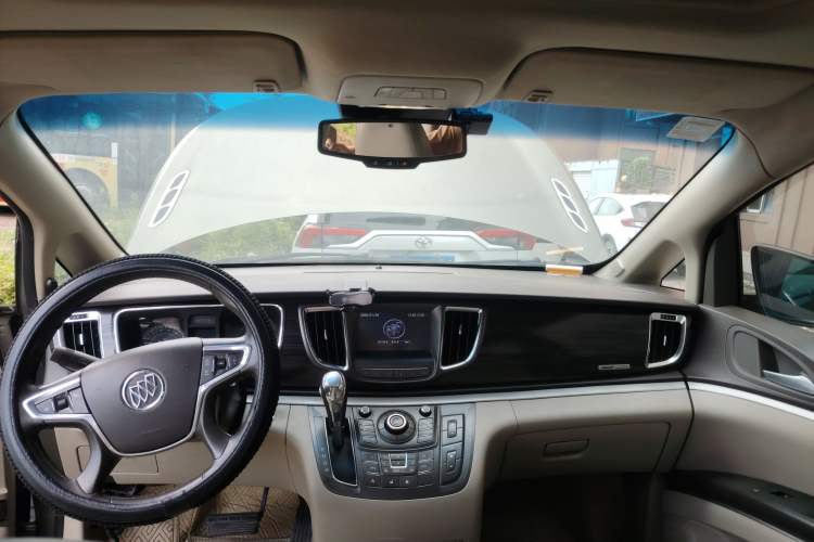Used Buick GL8 2011 3.0L XT Luxury Business Flagship Edition