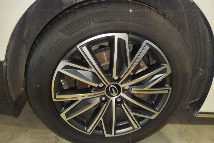 Used GAC Trumpchi M8 2024 Master Series 400T Prestige Edition Right Rear Wheel Hub