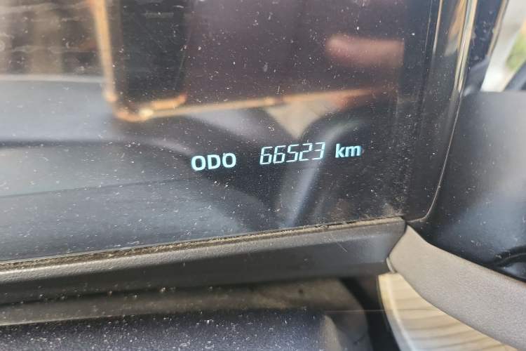 Used iCAR 03 2024 401km Two-Wheel Drive Standard Advanced Version Odometer Close Up