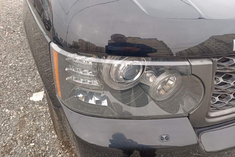 Used Land Rover Range 2010 3.6 TDV8 HSE Right Front Headlight