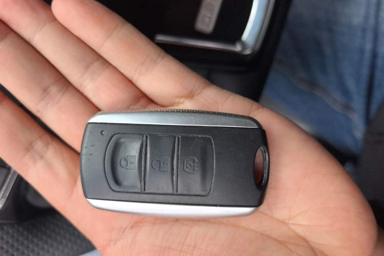 Used Dongfeng Fengon 580 2016 1.5T Manual Luxury Edition
