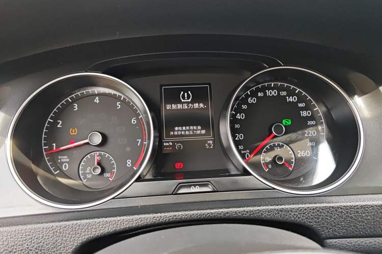 Used Volkswagen Golf 2017 230TSI Automatic Comfort Edition – Celebrating Milestone of One Million Units
