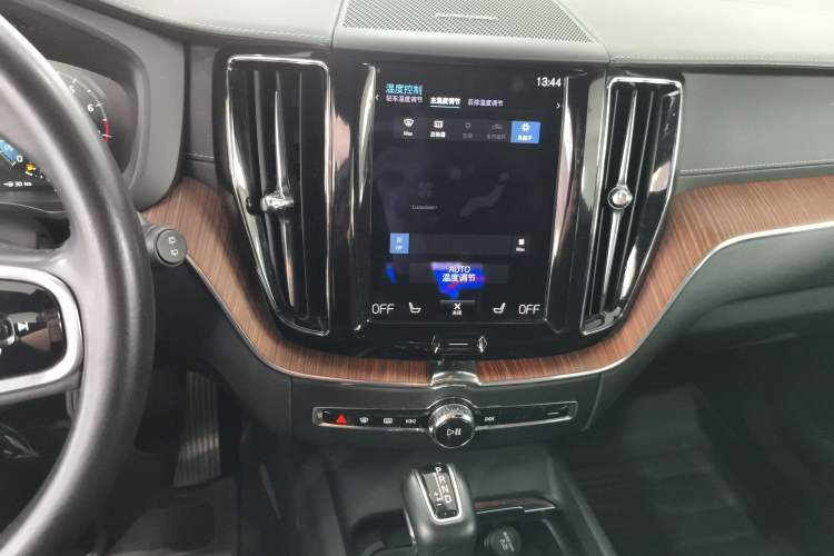 Used Volvo XC60 2021 T5 4x4 Zhiya Luxury Edition
