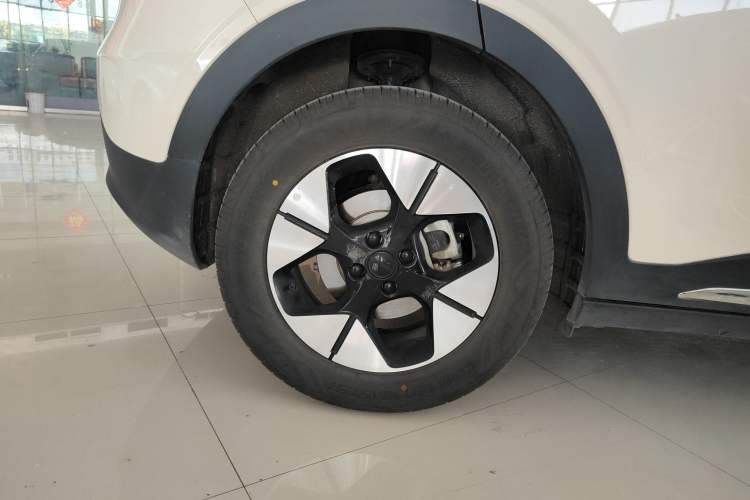 Used Geely Galaxy Geome 2025 UP 410km Exploration Edition Right Rear Wheel Hub
