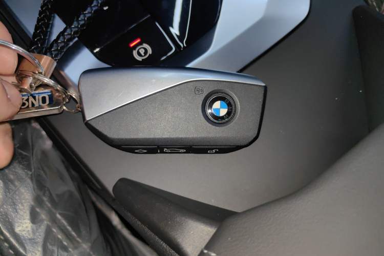 Used BMW 2 Series 2025 225L M Sport Night Edition Package Vehicle Key