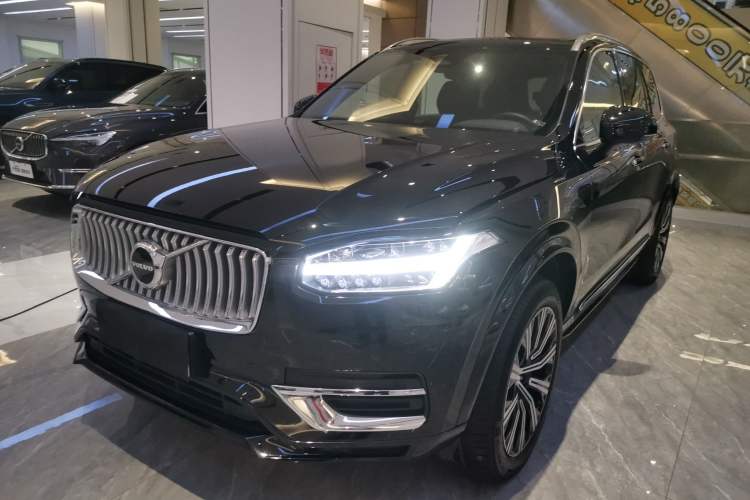 Used Volvo XC90 2023 B5 SmartDrive Luxury Edition 7 Seats