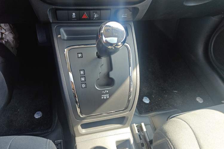 Used Jeep Compass 2012 2.0L two-wheel drive sport version