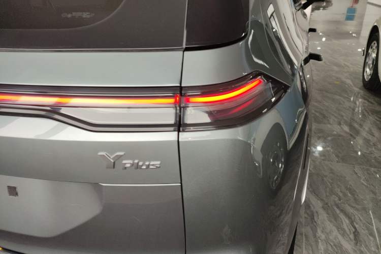 Used AION Y 2023 Younger Star Edition
