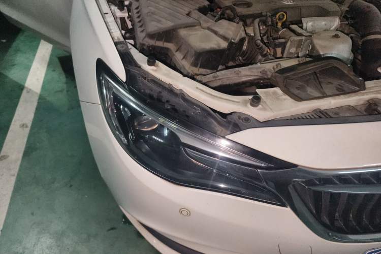 Used Buick GT 2019 18T Automatic Connected Elite Model China VI Standard Right Front Headlight