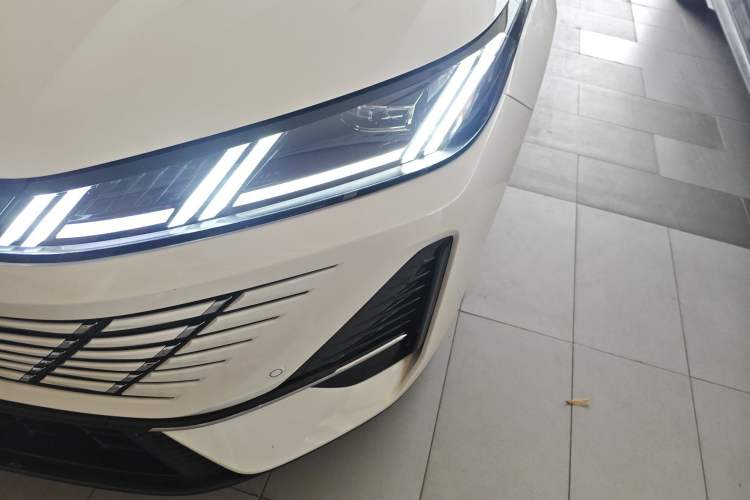 Used CHANGAN Eado 2026 Model, Fourth Generation, 1.5T 500Bar Smart Enjoyment Edition Left Front Headlight