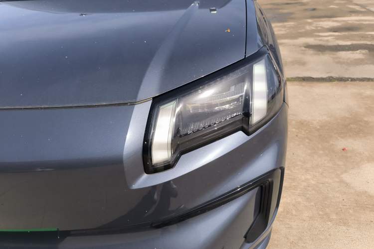 Used AION V 2024 Aion Tyrannosaurus 650 Smart Luxury Edition
