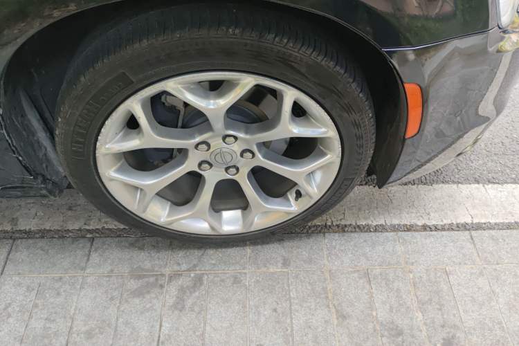 Used Chrysler 300C 2016 3.0L Supreme Edition
