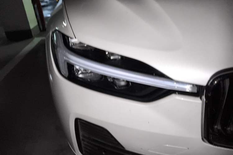 Used Volvo XC60 2023 B5 4x4 Smart Luxury Edition