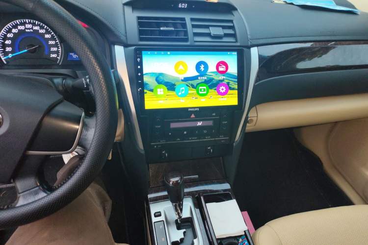 Used Toyota Camry 2015 2.0G Premier Edition Audio And AC Panel