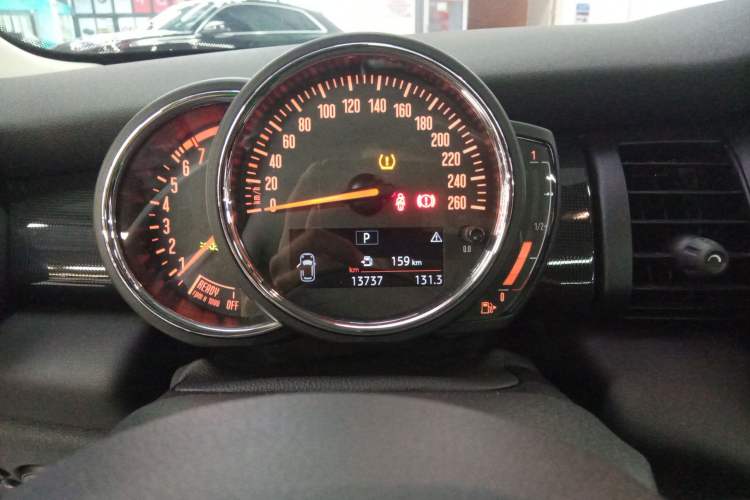 Used MINI 2019 2.0T COOPER S Artist