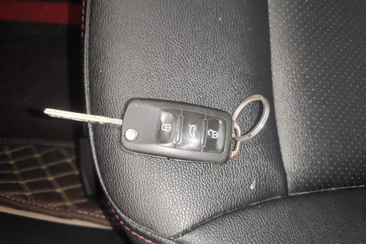 Used Volkswagen Lavida 2017 1.6L Manual Fashion Edition
