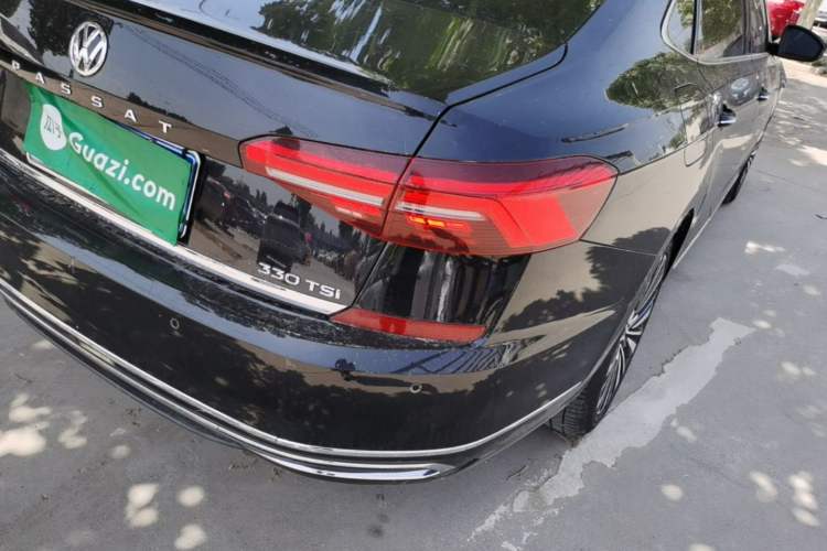 Used Volkswagen Passat 2020 330TSI Luxury Edition China VI