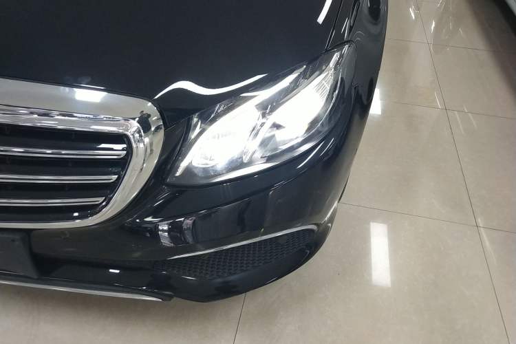 Used Mercedes-Benz E-Class 2018 Facelift E 300 L Luxury Edition
