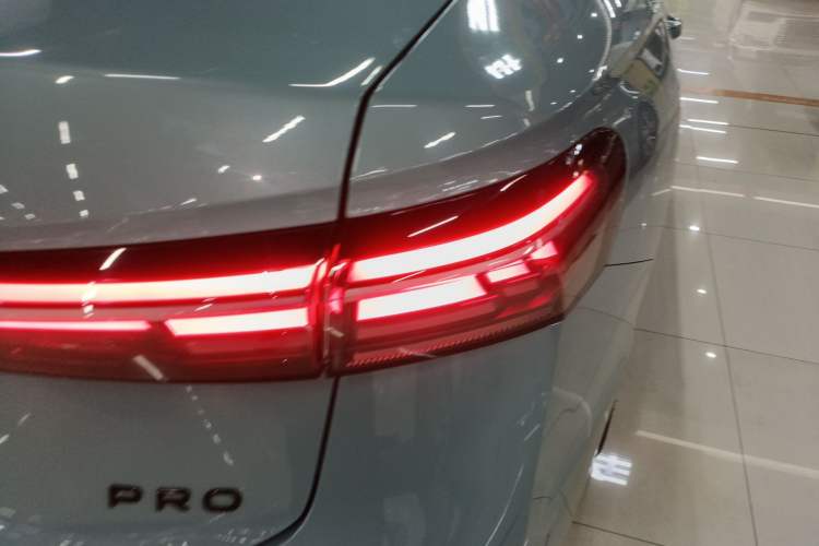 Used Volkswagen Passat 2025 Pro 380TSI Starry Dragon Luxury Edition
