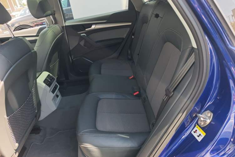 Used Audi Q5L 2018 45 TFSI Prestige Fashion Edition China V Emission Standard Left Rear Seat