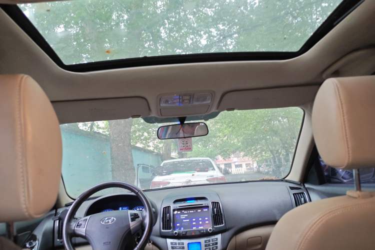 Used Hyundai Celesta 2011 1.6L Automatic Luxury Version
