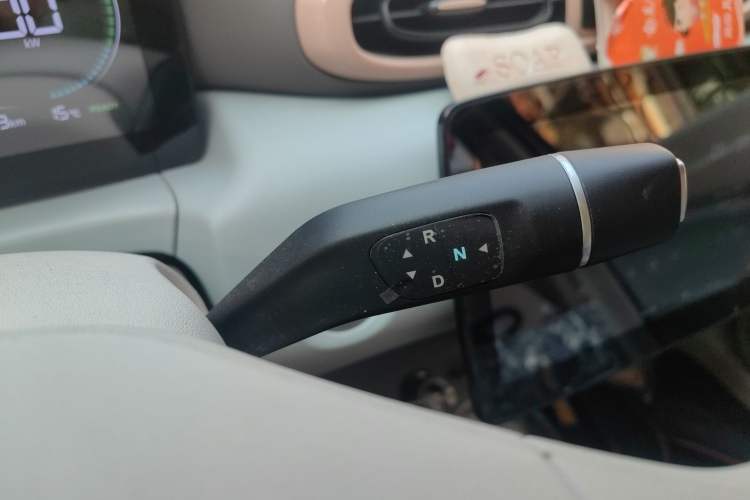 Used Leapmotor T03 2024 200 Lite Edition Gear Lever