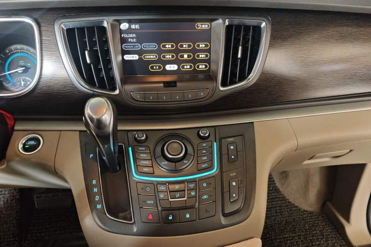 Used Buick GL8 2011 2.4L CT Luxury Business Comfort Edition
