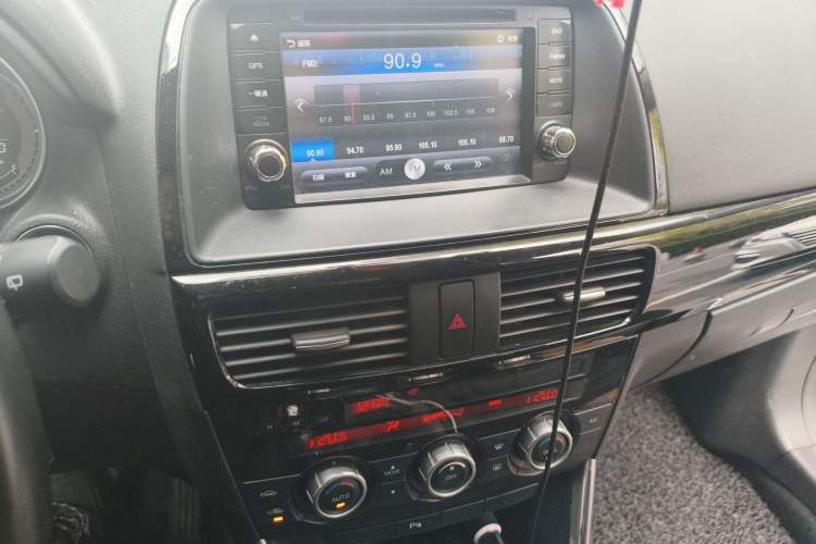 Used Mazda CX-5 2014 2.0L Automatic Two-Wheel Drive Urban Version Audio And AC Panel