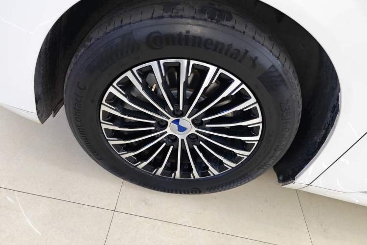 Used Denza D9 2023 DM-i 945 Business Edition