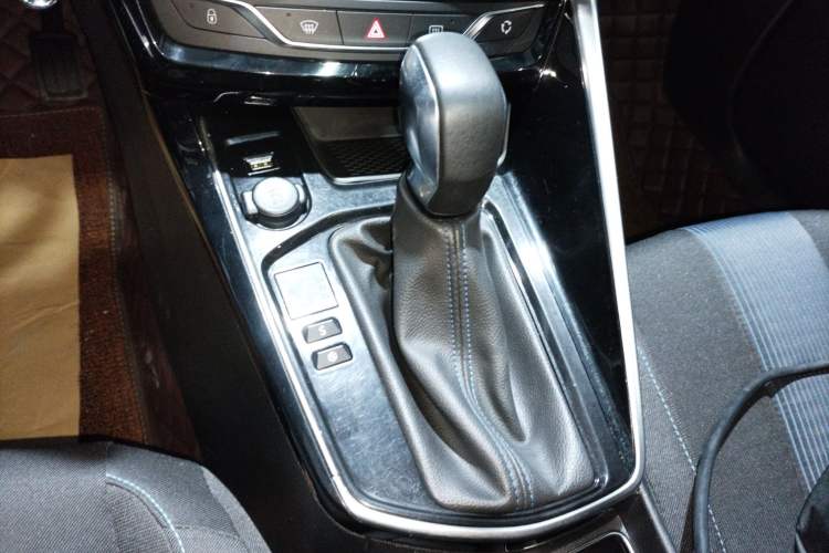 Used Peugeot 308 2018 1.6L Automatic Luxury Edition